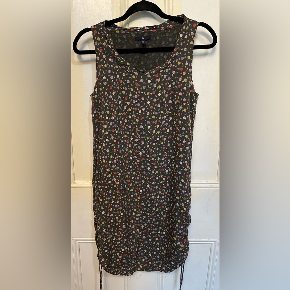 Gap size small Sleeveless Floral Scoop Neck  Dress adjustable length